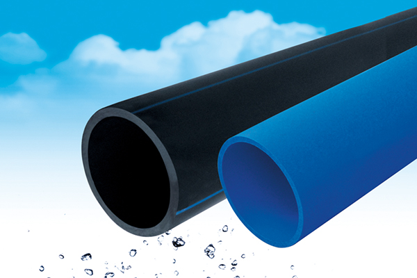 大尺度插逼PE环保健康给水管材管件